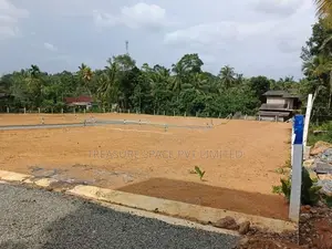 Land for Sale at Meegoda Near Highlevel Road