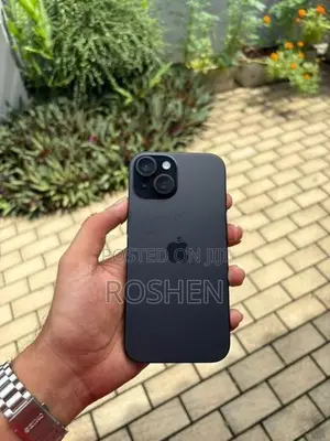 Apple iPhone 15 (Used)
