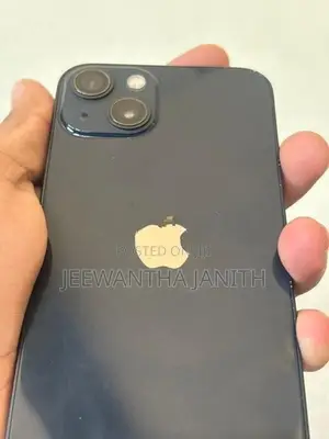 Apple iPhone 13 (Used)