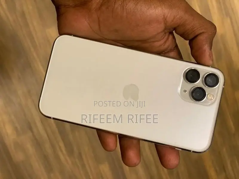 Apple iPhone 11 Pro ille (Used)