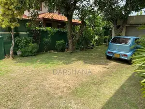 Comfortable House Near Galle Road, Rathmalana