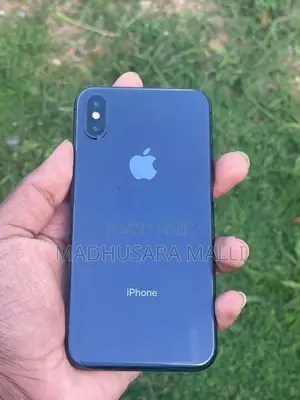 Apple iPhone X (Used)