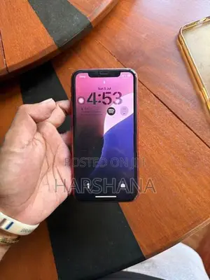 Apple iPhone 11 (Used)