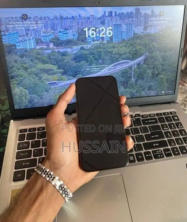 Apple iPhone 13 Pro (Used)