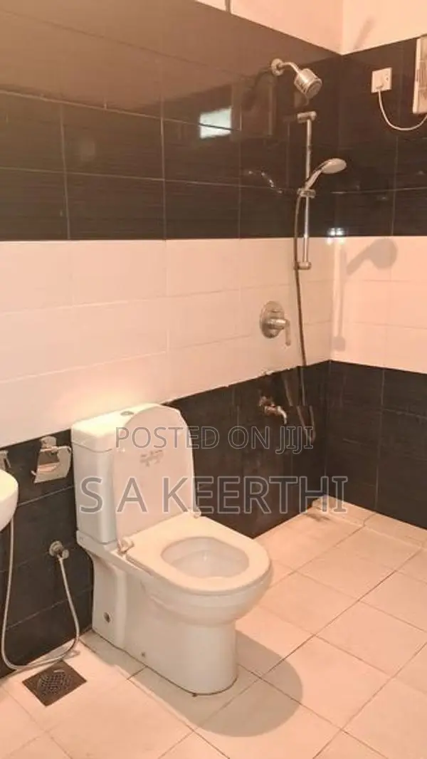Two Storey House for Sale in Athurugiriya