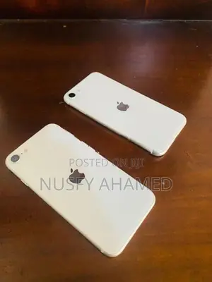Apple iPhone SE 2 (128Gb) (Used)