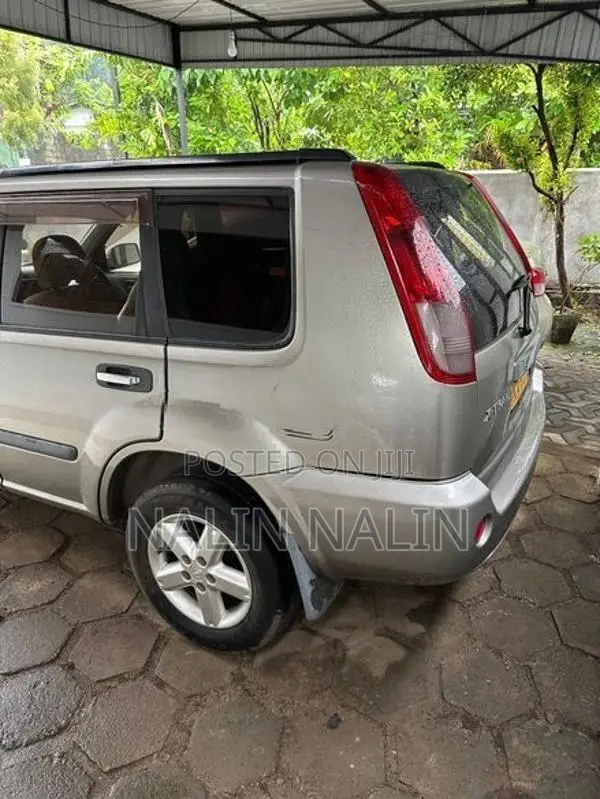 Nissan X-Trail 2005