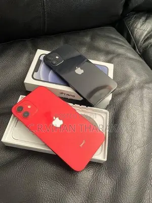 Apple iPhone 12 64GB (Used)