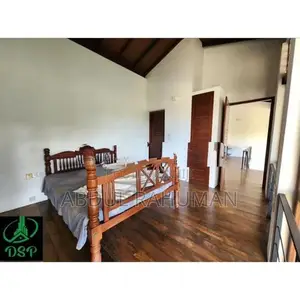 2Story Athrugliya Junction 6 Rooms