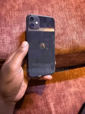 Apple iPhone 11 64GB (Used)