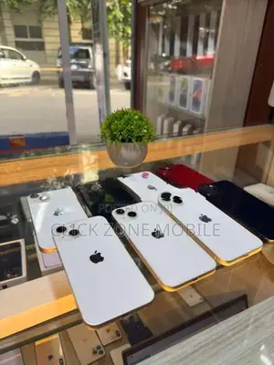 Apple iPhone 13 128GB (Used)