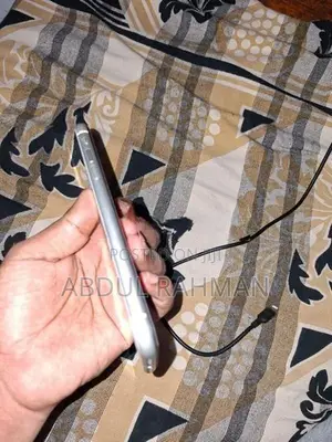 Apple iPhone 11 (Used)