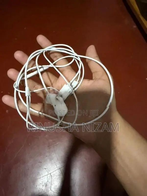 Lighting Cable Apple Headphones