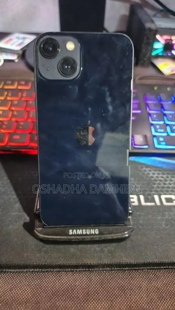 Apple iPhone 13 (Used)