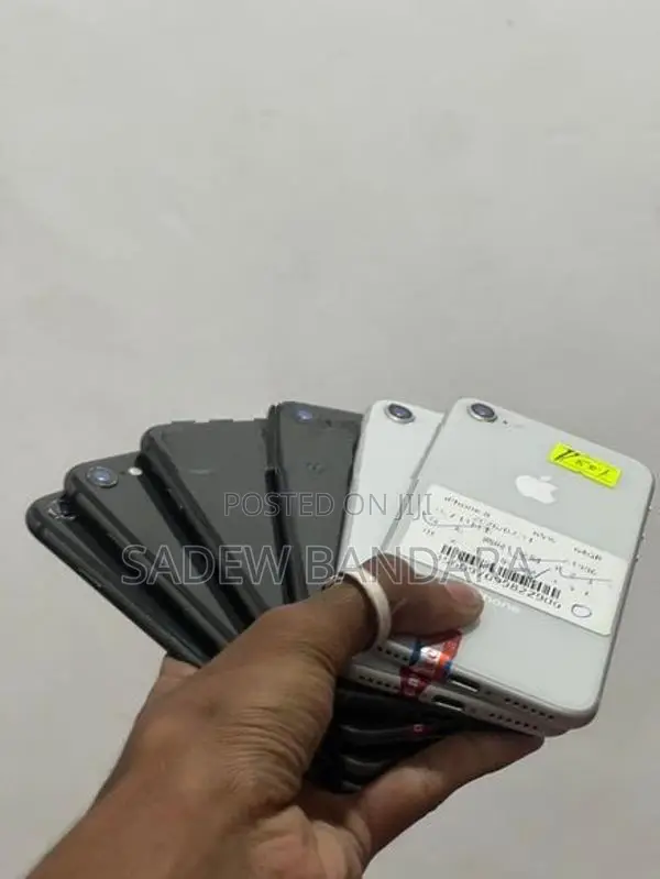 Apple iPhone 8 64GB (Used)