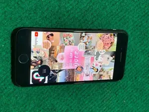 Apple iPhone SE 3 (Used)