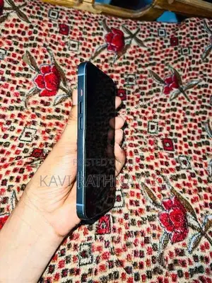 Apple iPhone 14 (Used)