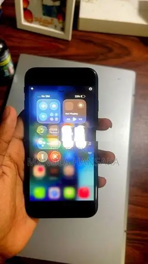 Apple iPhone SE 2 (Used)