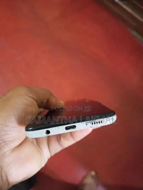 Samsung Galaxy A30 (Used)