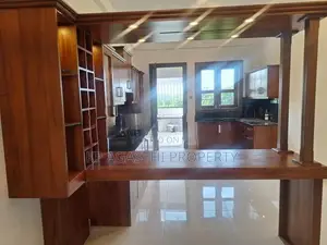 Boralesgamuwa Town Luxury House for Sale