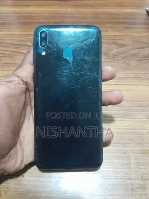 Samsung Galaxy M20 (Used)