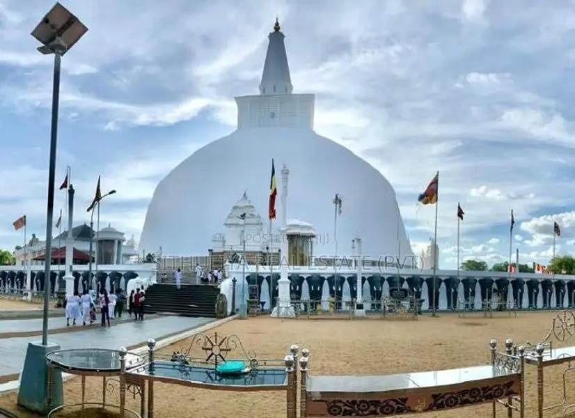 අනුරාධපුර නගරයට ලගම තැනක් සින්නක්කර ඔප්පු