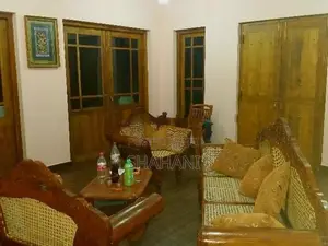 Lake View House in Aniwatta