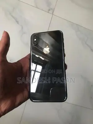 Apple iPhone X (Used)