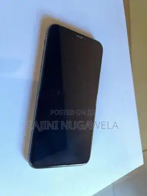 Apple iPhone X (Used)