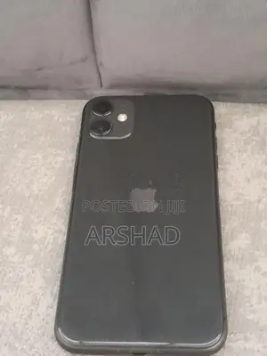 Apple iPhone 11 (Used)