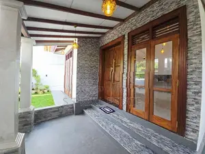 Modern Designed Luxury Single Story House For Sale In Kahathuduwa