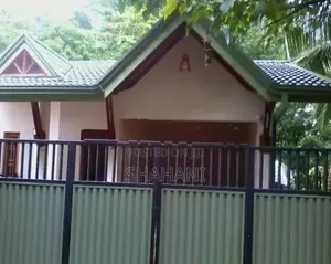 Lake View House in Aniwatta