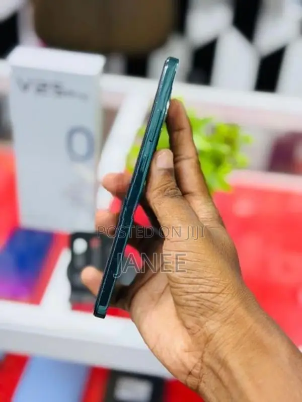 Oppo f27 5g 8-128 (Used)