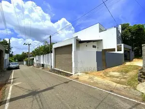 Brand-New Luxury House With Furniture Talawathugoda - Thalawathugoda