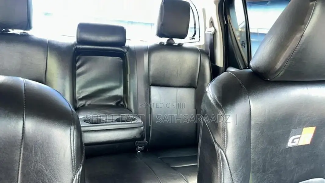 Toyota Hilux Revo 2016