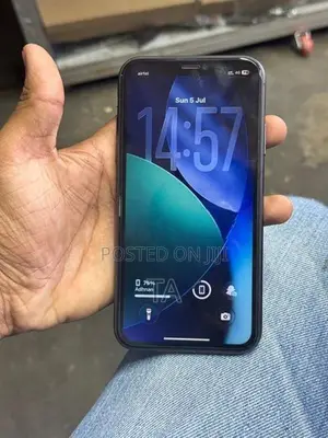 Apple iPhone 11 (Used)