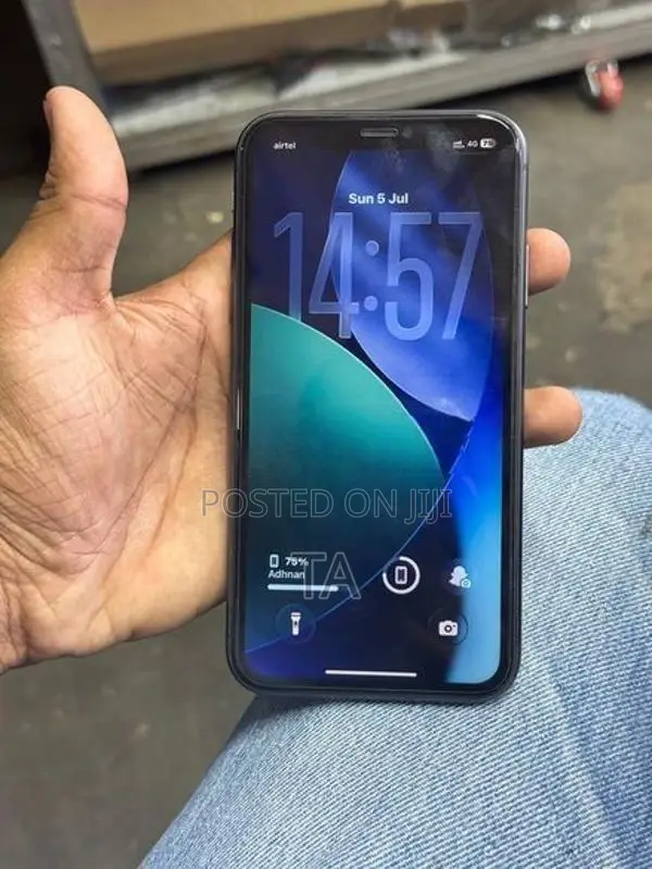 Apple iPhone 11 (Used)