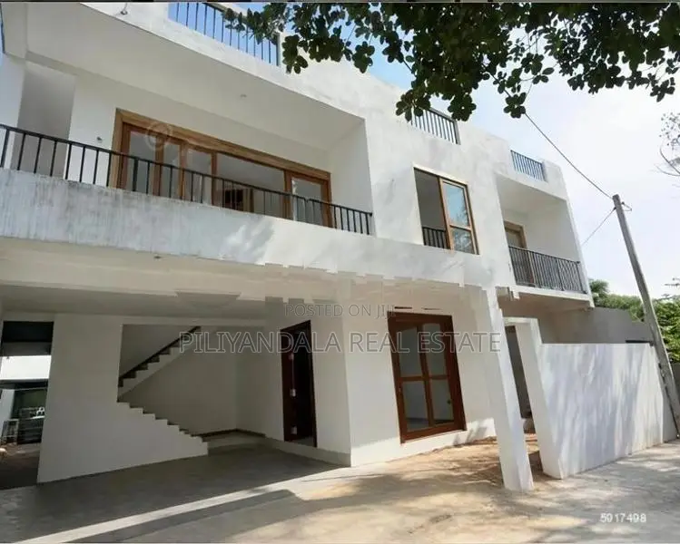 2 Story Brand New House for Sale Boralasgamuwa