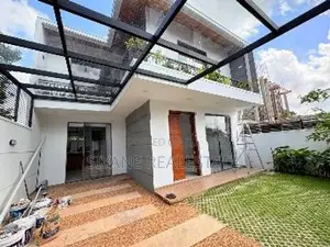 Brand New House For Sale In Athurugiriya
