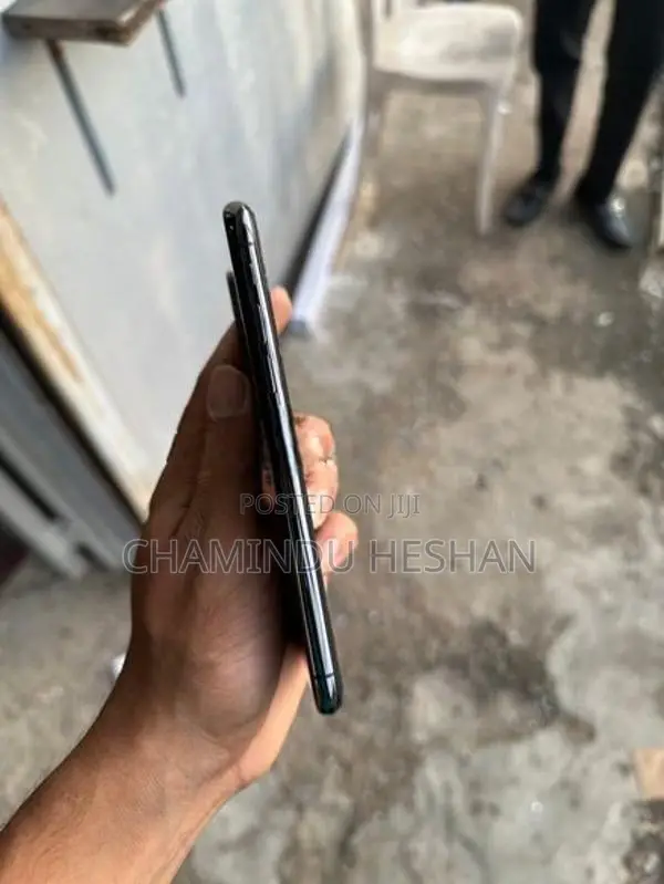 Apple iPhone XS 256GB (Used)
