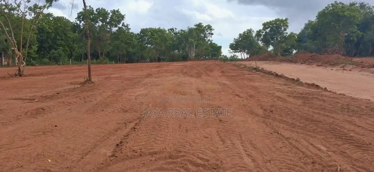 තංගල්ල රැකව සංචාරක පුරවරයෙන් කදිම බිම්කොටස්