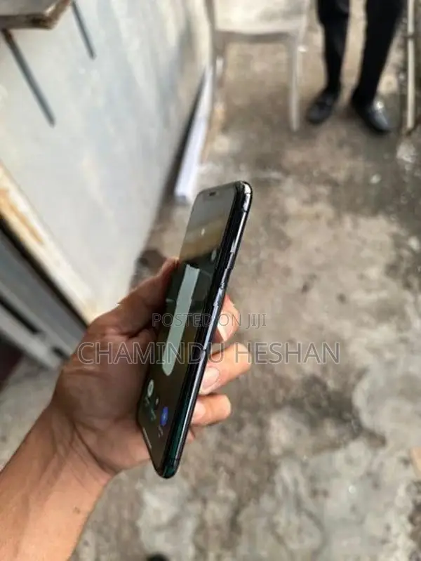 Apple iPhone XS 256GB (Used)