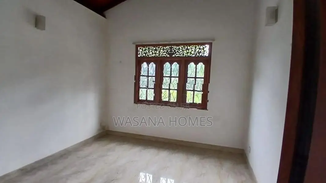 High Residential House for Sale Boralasgamuwa