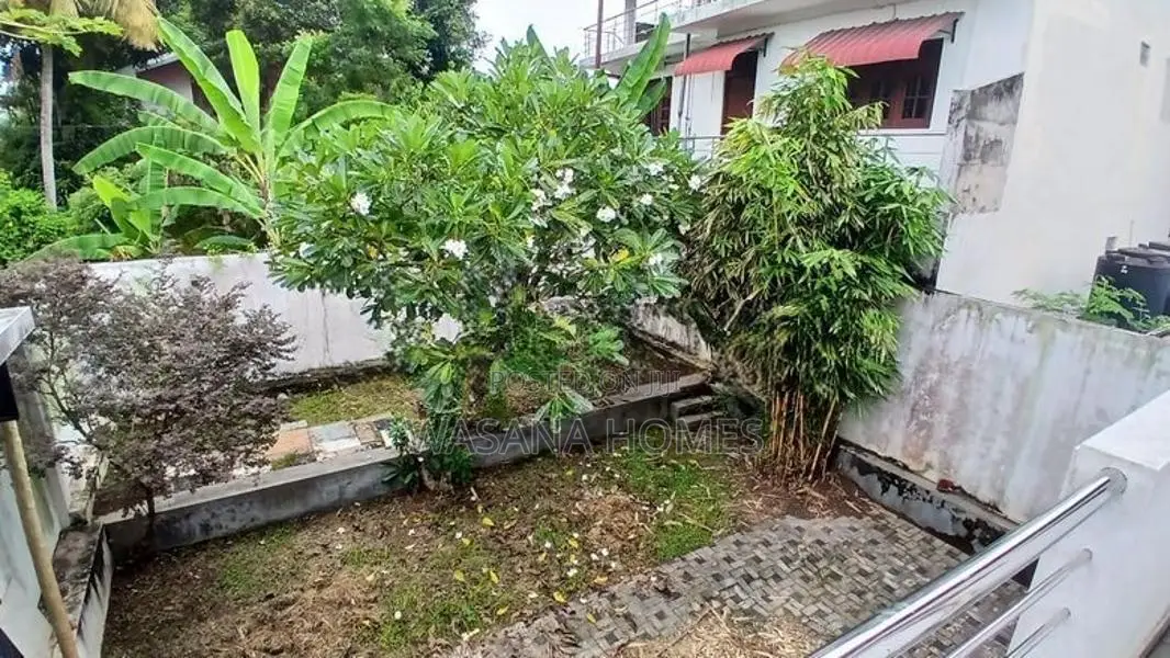 High Residential House for Sale Boralasgamuwa