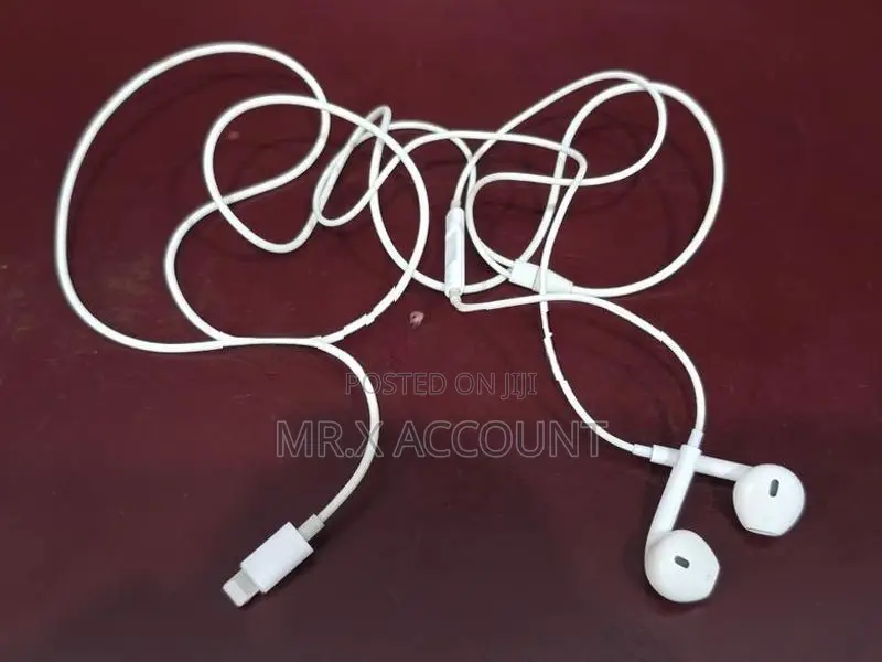 Apple lightning EarPod
