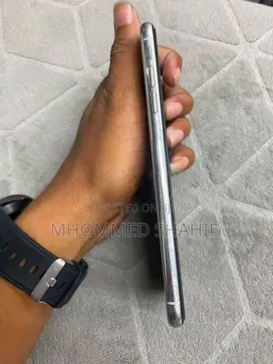 Apple iPhone XS Max (Used)