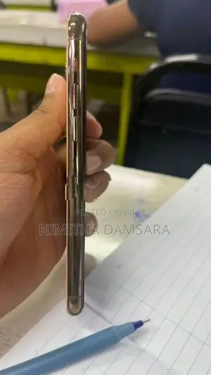 Apple iPhone 11 Pro 256GB (Used)