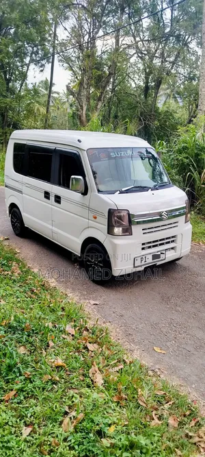 Suzuki AN 2014 White