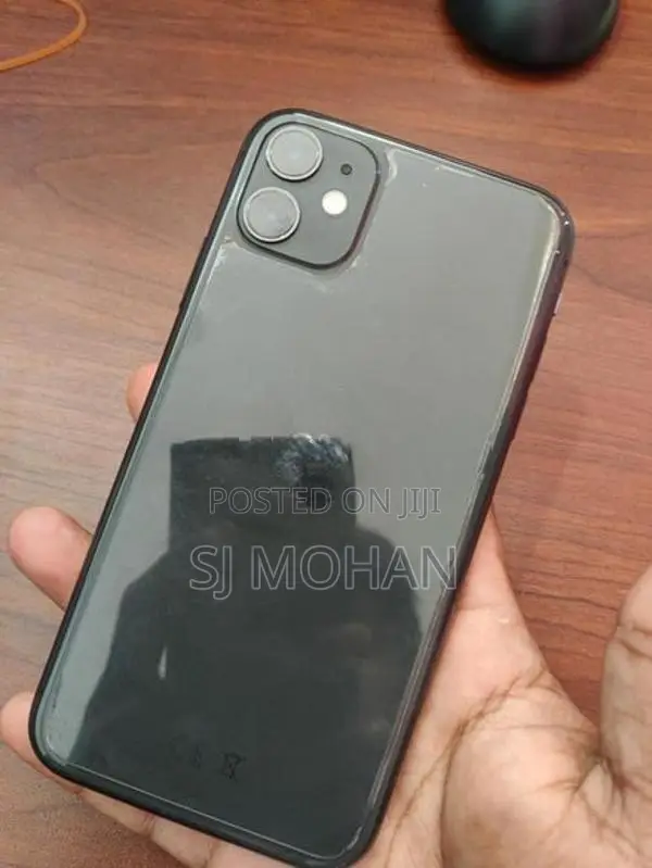 Apple iPhone 11 (Used)
