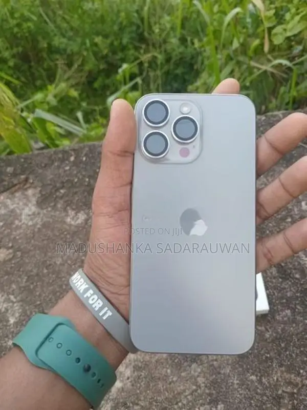 Apple iPhone 15 Pro Max (Used)